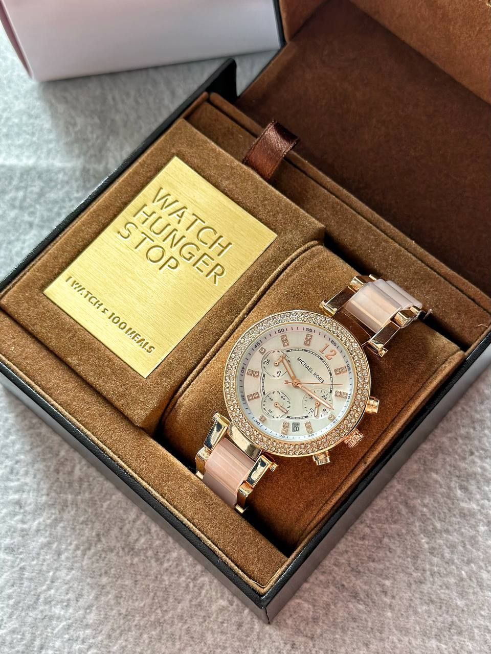 ✅ *Perfectly made for outgoing and active ladies, this Michael Kors modern and stylish watch would be a great accessory for you.* ✅